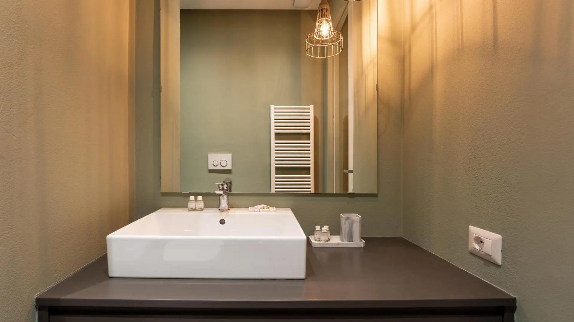 Tg - One Bedroom Luxury Apartment In The Fashion District Florence 0*,  Italy