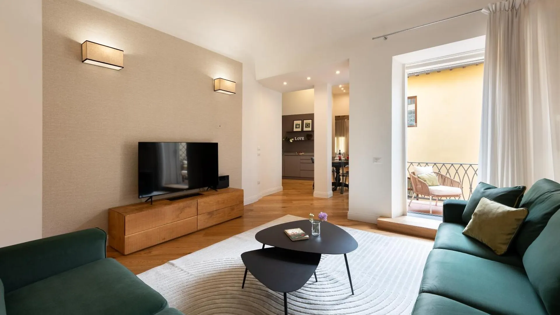 Tg - One Bedroom Luxury Apartment In The Fashion District Florence Italy